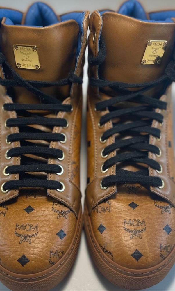 MCM Carryover Hightop sneakers